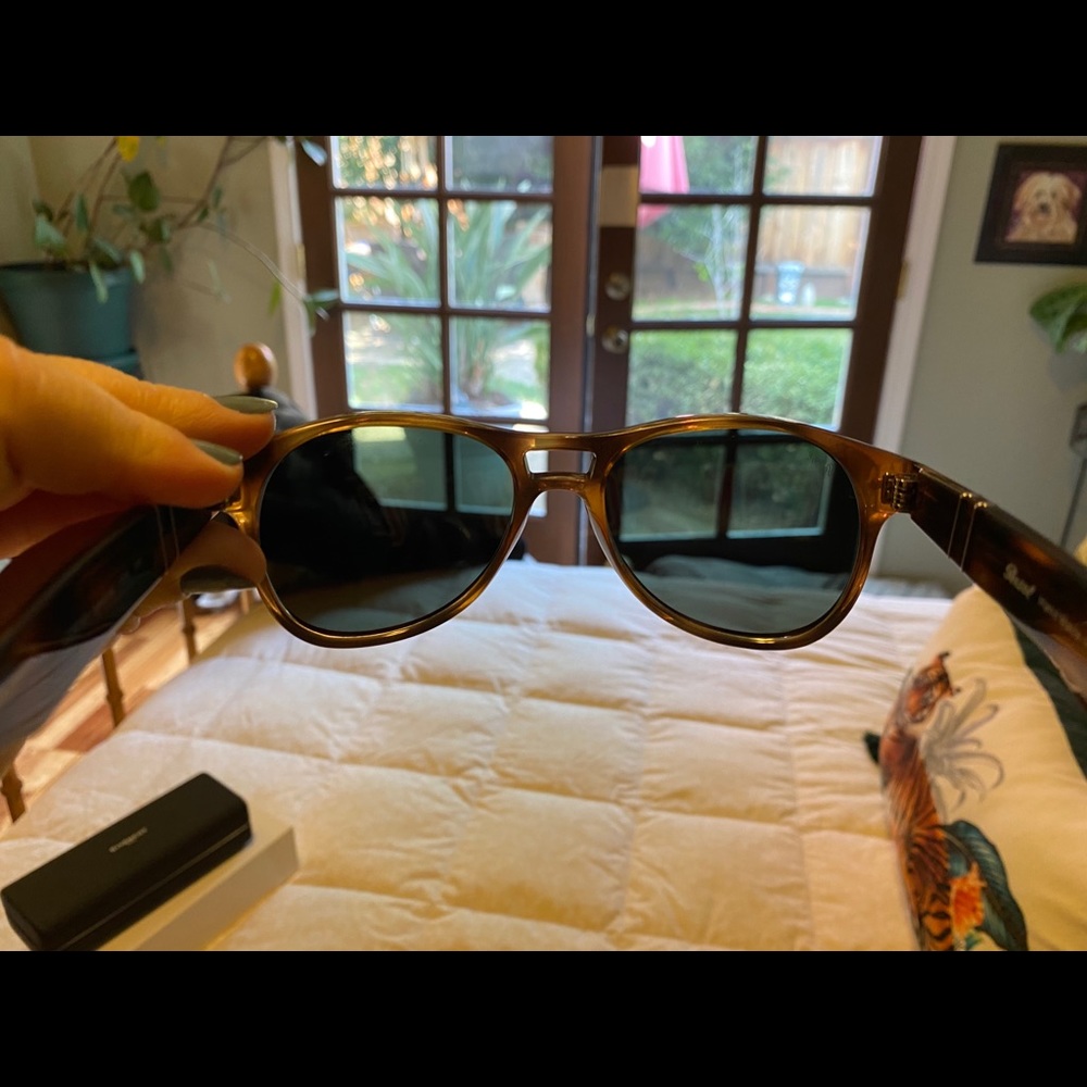 Persol New Sunglasses. - Picture 2 of 7